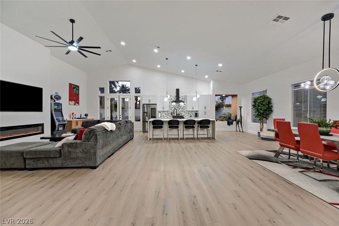 8870 Las Montanas Avenue Las Vegas NV 89147