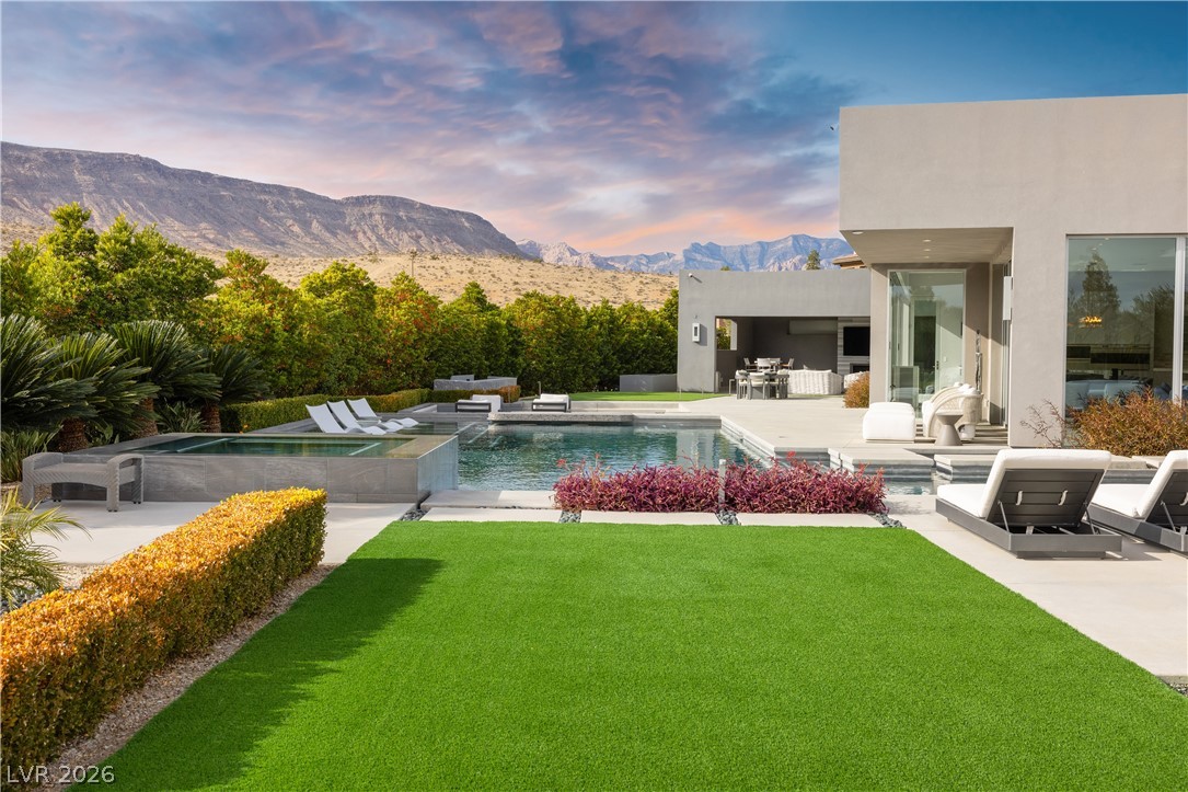 19 Flying Cloud Lane Las Vegas NV 89135
