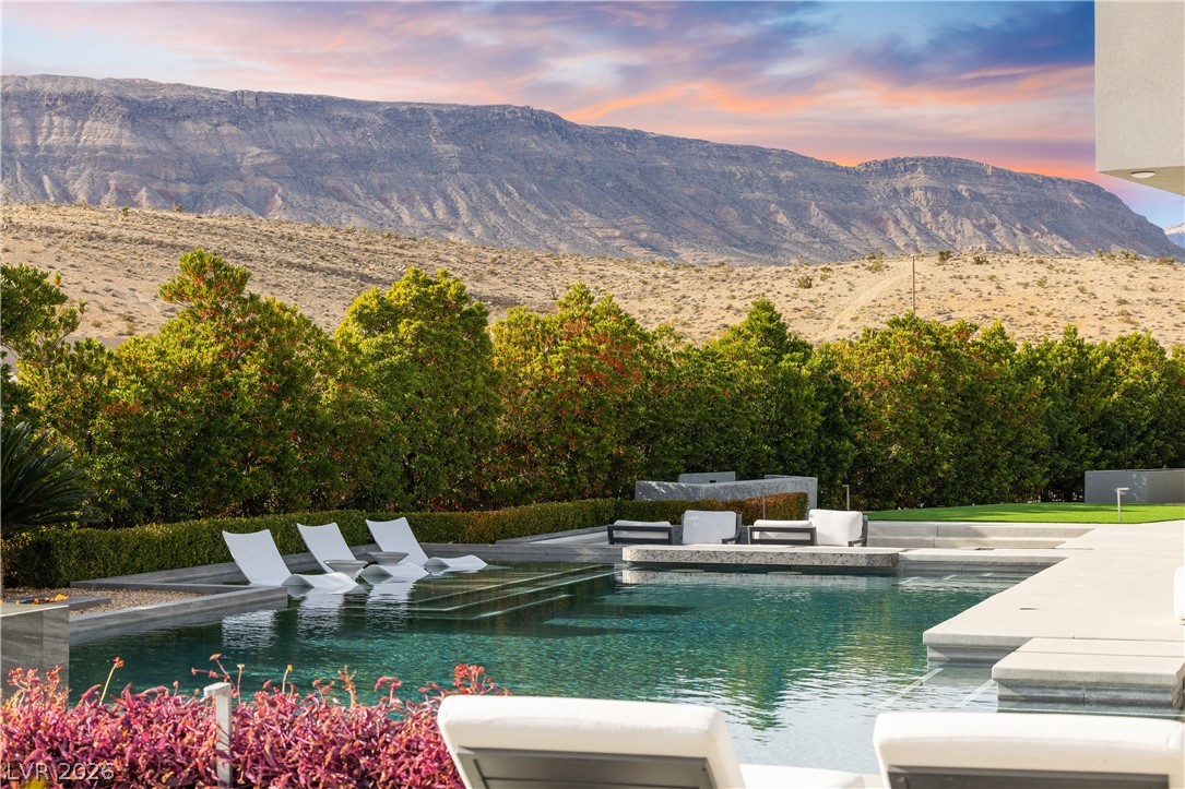 19 Flying Cloud Lane Las Vegas NV 89135