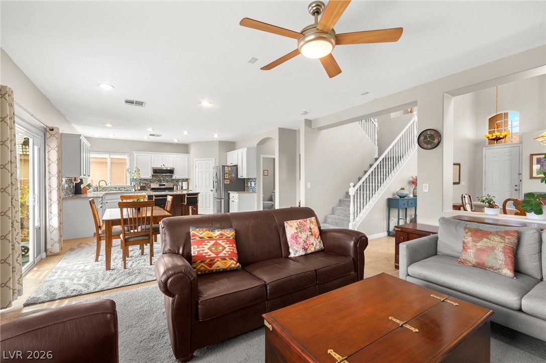 6172 Whitelion Walk Street Las Vegas NV 89148
