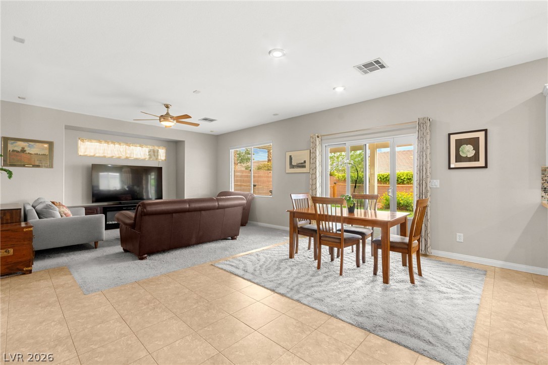 6172 Whitelion Walk Street Las Vegas NV 89148