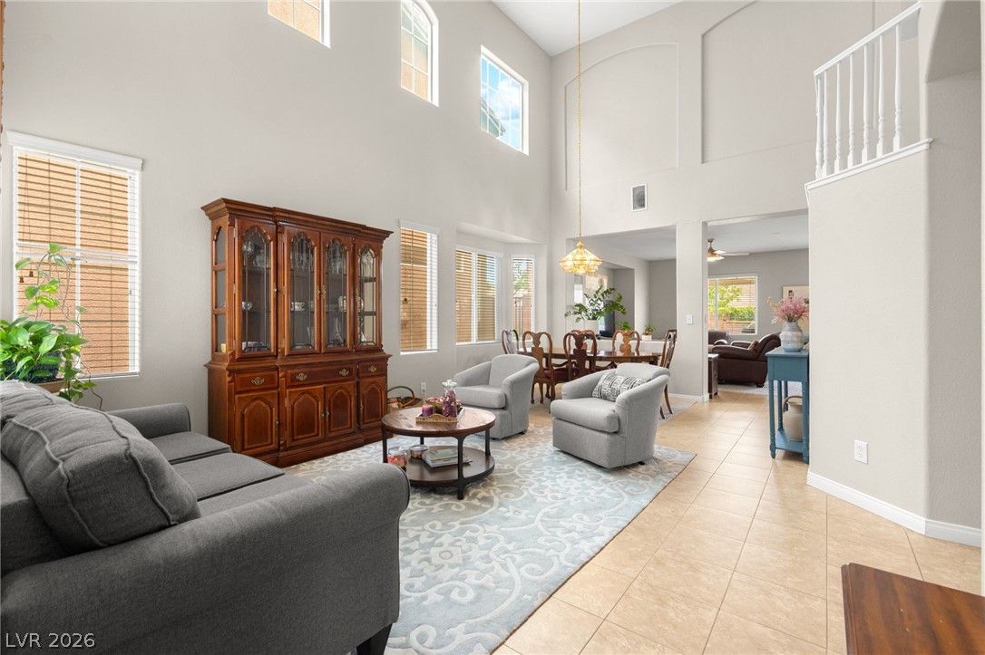 6172 Whitelion Walk Street Las Vegas NV 89148