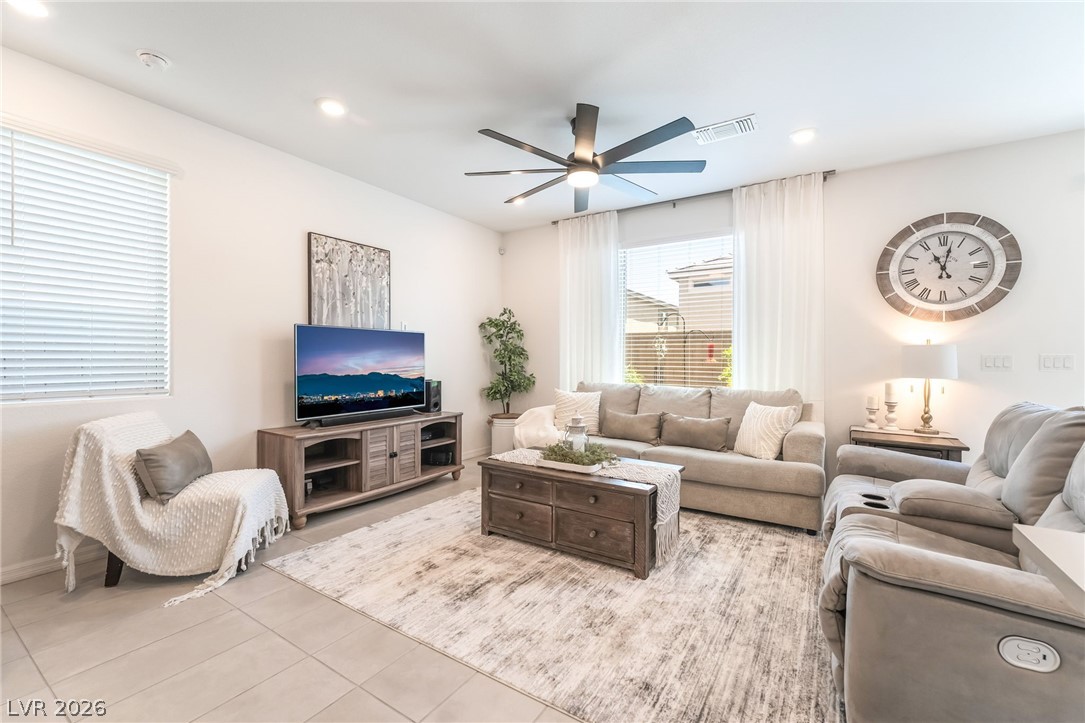8076 Adelaide Hills Street Las Vegas NV 89113