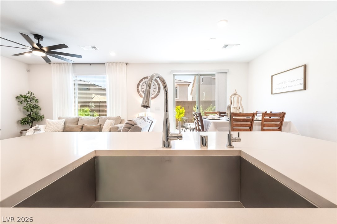 8076 Adelaide Hills Street Las Vegas NV 89113