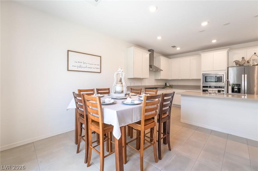 8076 Adelaide Hills Street Las Vegas NV 89113