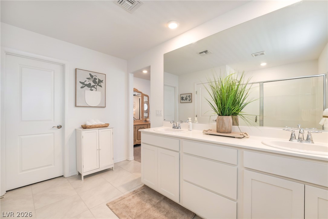 8076 Adelaide Hills Street Las Vegas NV 89113