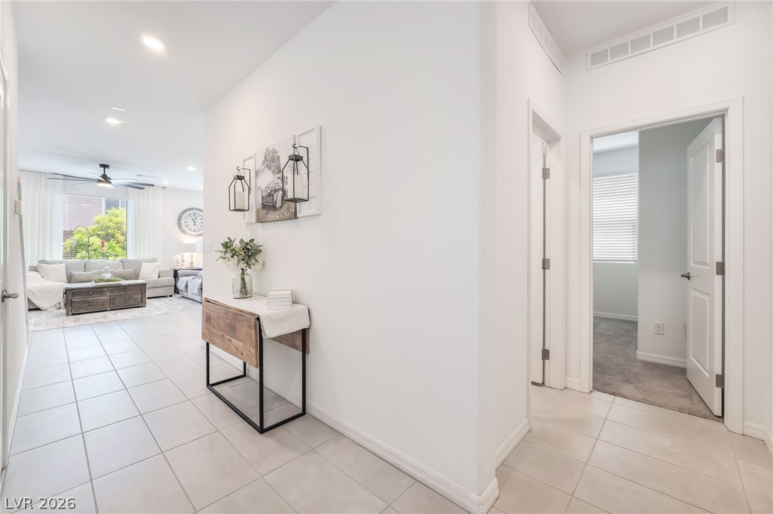 8076 Adelaide Hills Street Las Vegas NV 89113