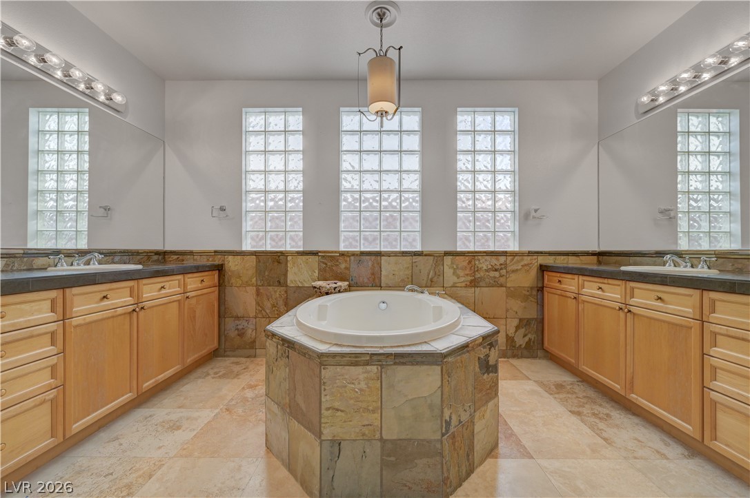 6438 Gilded Flicker Street North Las Vegas NV 89084