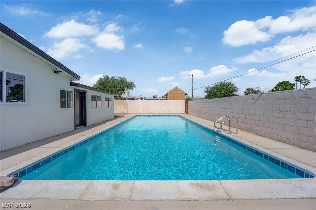 4112 Las Lomas Avenue Las Vegas NV 89102
