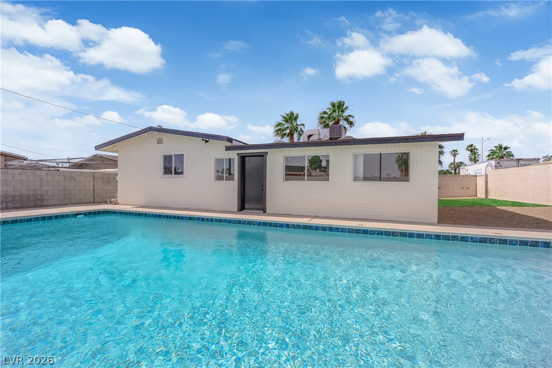 4112 Las Lomas Avenue Las Vegas NV 89102