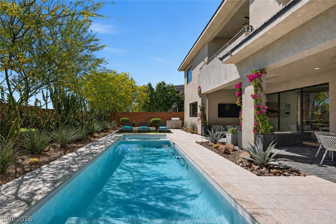 24 Garden Rain Drive Las Vegas NV 89135