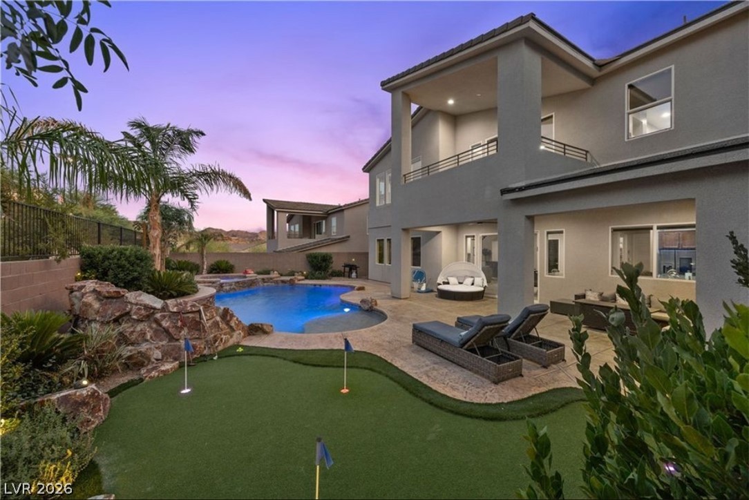 28 Vista Outlook Street Henderson NV 89011