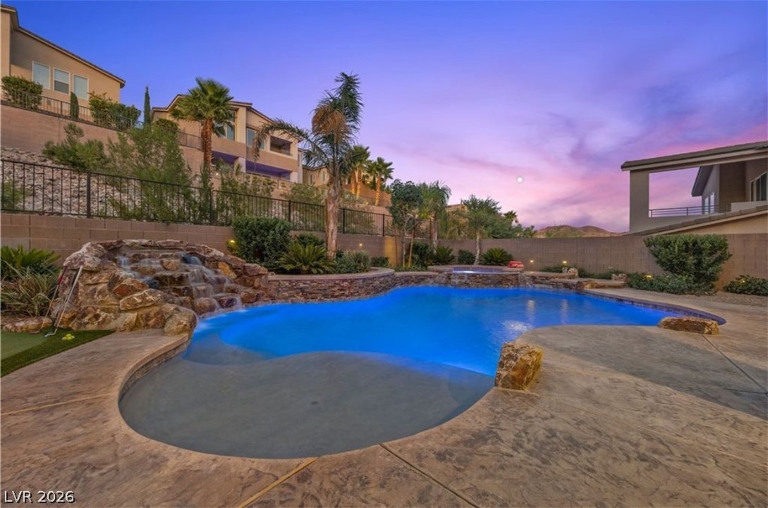 28 Vista Outlook Street Henderson NV 89011