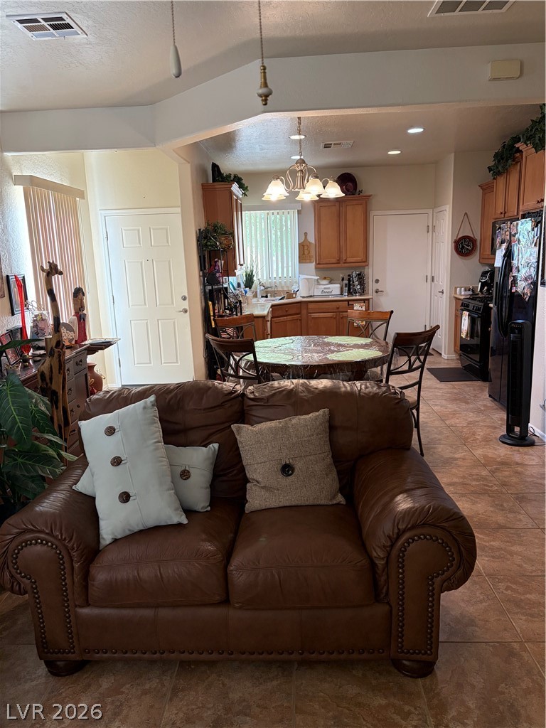 6131 Saddle Horse Avenue Las Vegas NV 89122