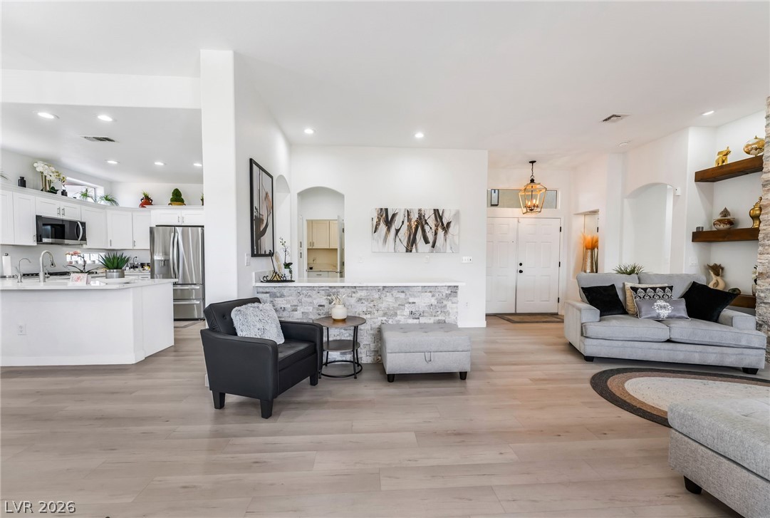 10001 Cresent Creek Drive Las Vegas NV 89134