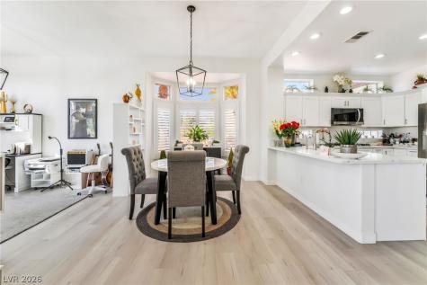 10001 Cresent Creek Drive Las Vegas NV 89134