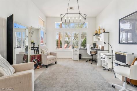 10001 Cresent Creek Drive Las Vegas NV 89134