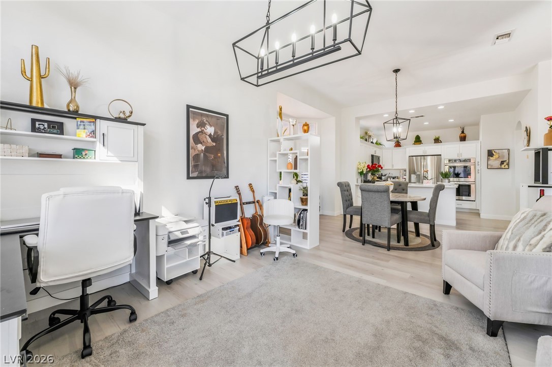 10001 Cresent Creek Drive Las Vegas NV 89134