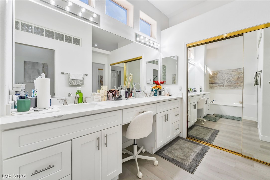10001 Cresent Creek Drive Las Vegas NV 89134