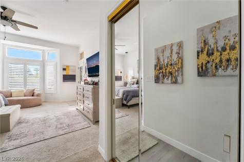 10001 Cresent Creek Drive Las Vegas NV 89134