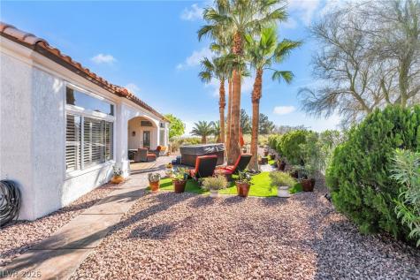 10001 Cresent Creek Drive Las Vegas NV 89134