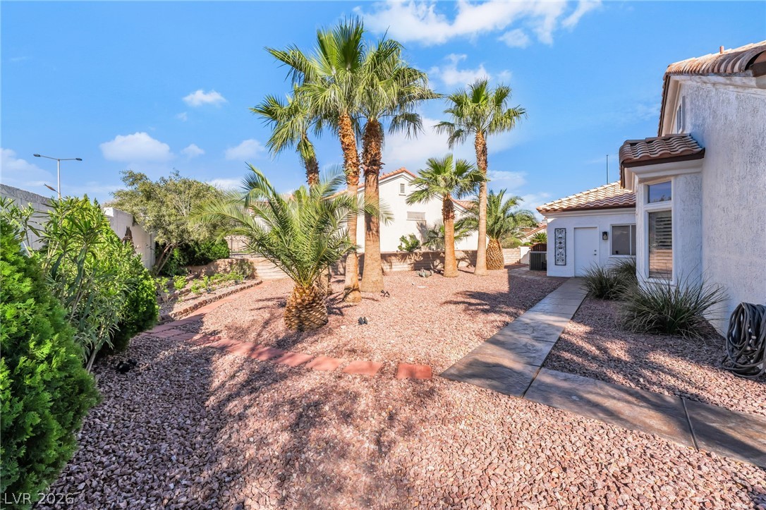 10001 Cresent Creek Drive Las Vegas NV 89134