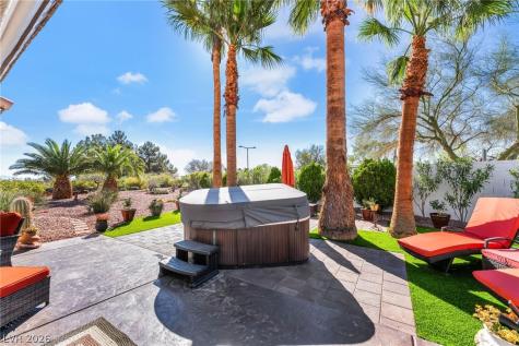 10001 Cresent Creek Drive Las Vegas NV 89134