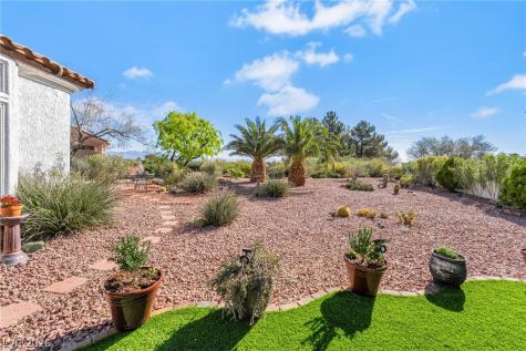 10001 Cresent Creek Drive Las Vegas NV 89134