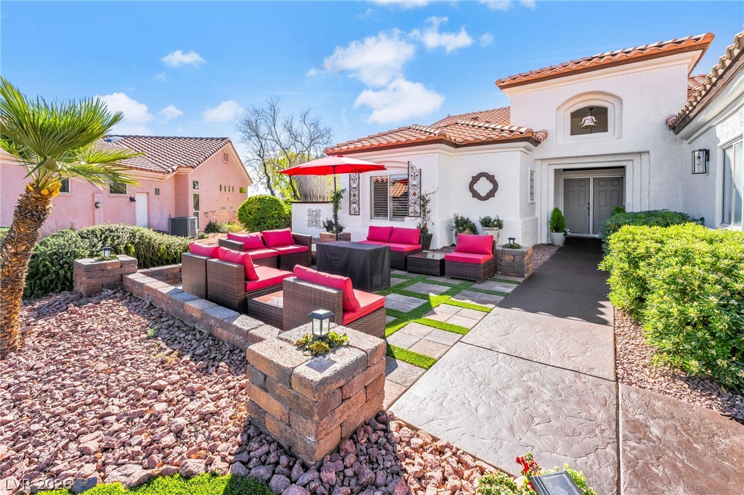 10001 Cresent Creek Drive Las Vegas NV 89134