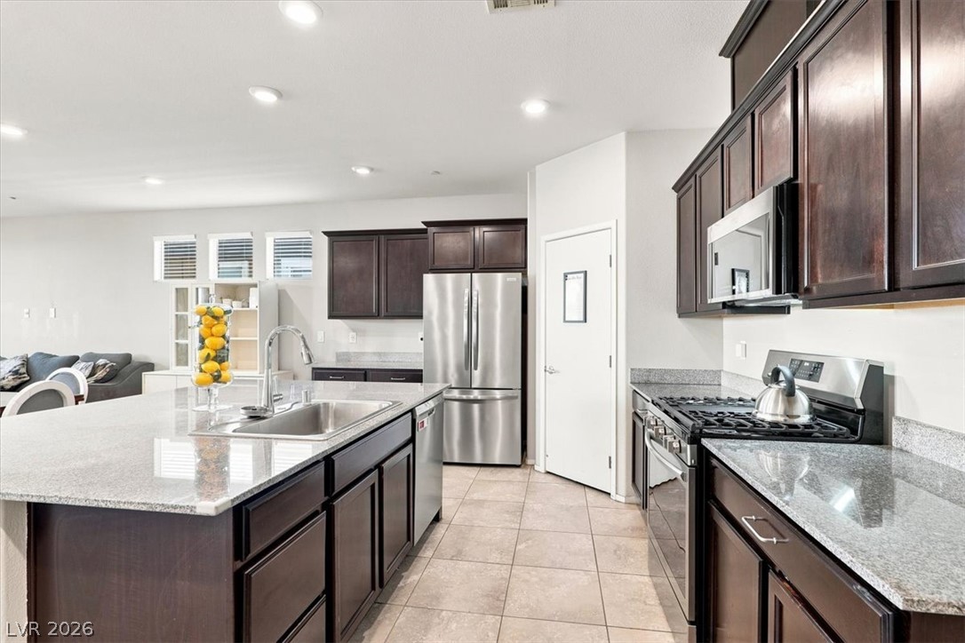 2128 Del Aqua Avenue Henderson NV 89002