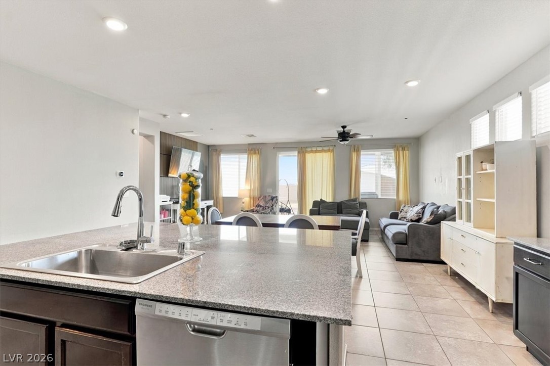 2128 Del Aqua Avenue Henderson NV 89002