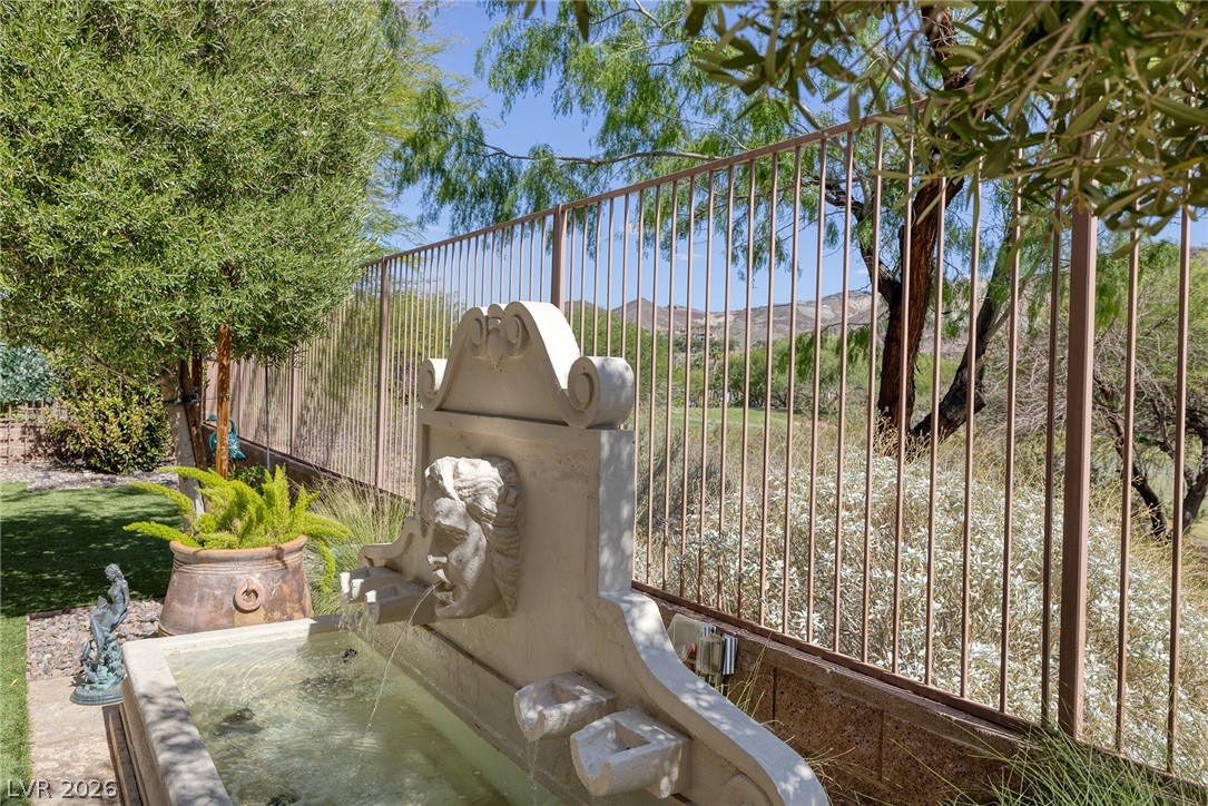 45 Avenida Sorrento Henderson NV 89011