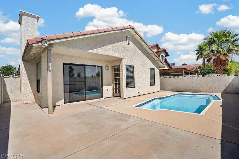 2521 Charteroak Street Las Vegas NV 89108