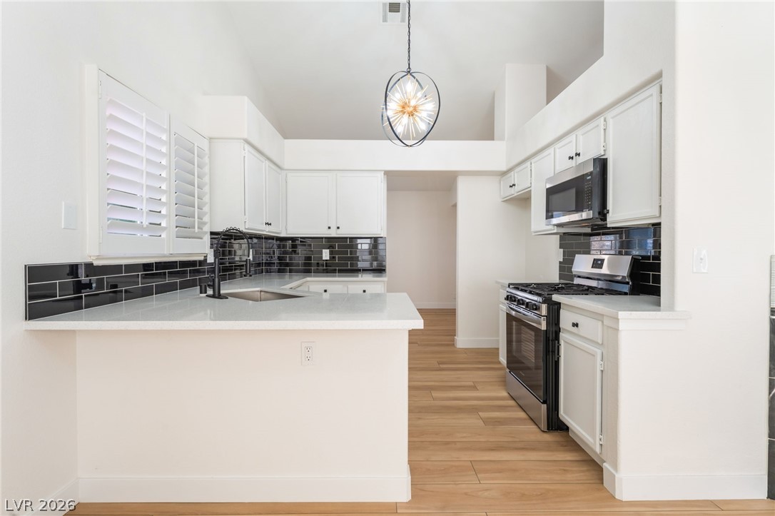 4921 Country Breeze Ct Court North Las Vegas NV 89031