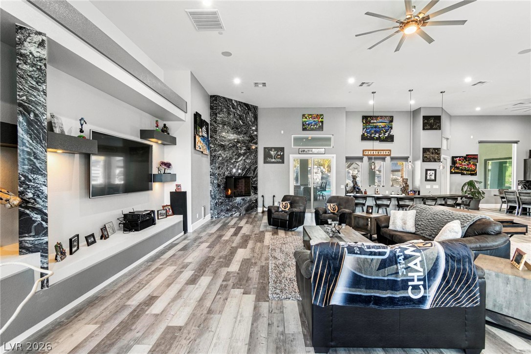 6731 Via Provenza Avenue Las Vegas NV 89131