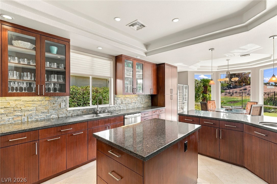 8633 Lakeridge Circle Las Vegas NV 89117