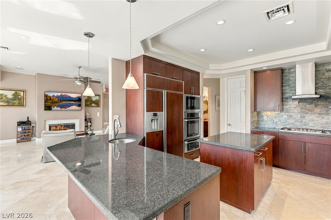 8633 Lakeridge Circle Las Vegas NV 89117