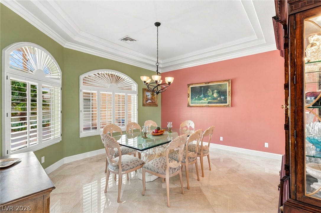 8633 Lakeridge Circle Las Vegas NV 89117