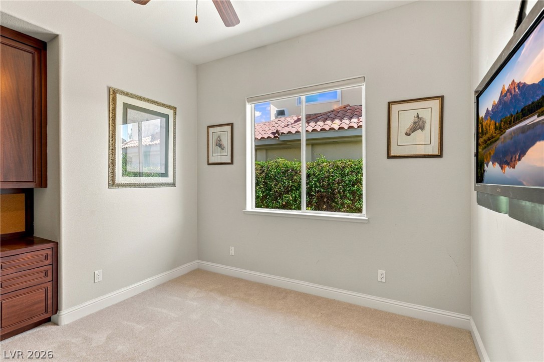 8633 Lakeridge Circle Las Vegas NV 89117