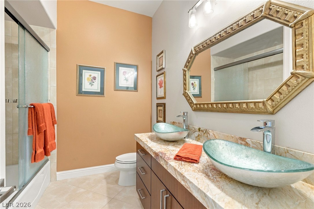 8633 Lakeridge Circle Las Vegas NV 89117