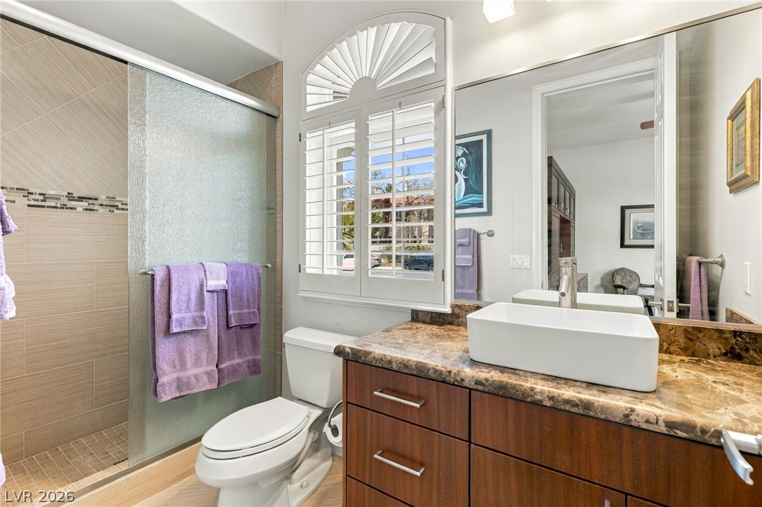 8633 Lakeridge Circle Las Vegas NV 89117