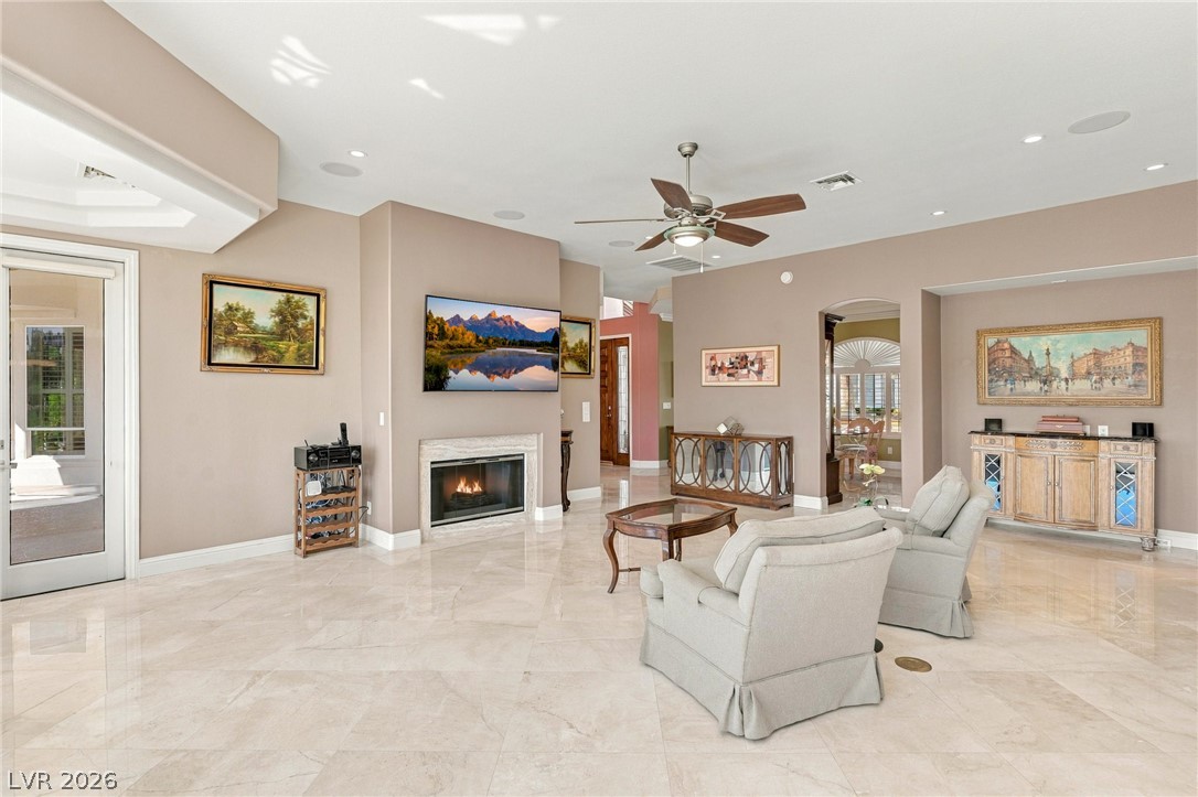 8633 Lakeridge Circle Las Vegas NV 89117