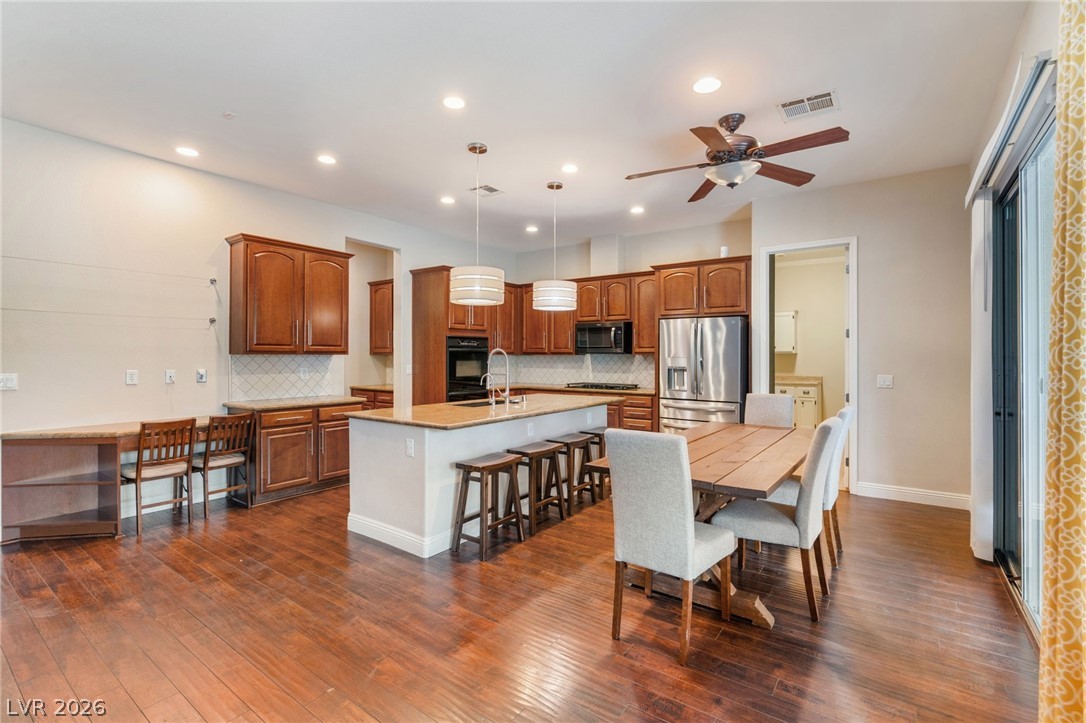 8088 Winchester Bluff Street Las Vegas NV 89131