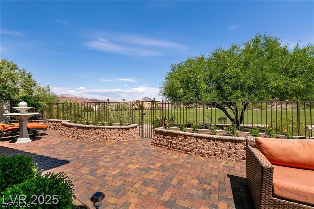 63 Via Di Mello Henderson NV 89011