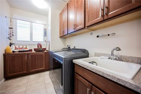 6217 Starflare Street Las Vegas NV 89148