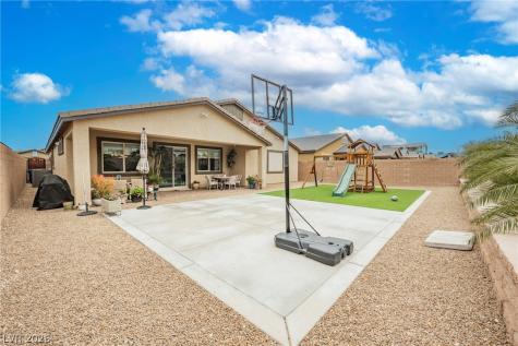 6217 Starflare Street Las Vegas NV 89148