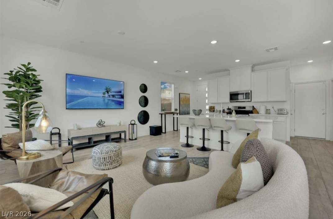 8907 Roadrunner Ravine Street Las Vegas NV 89166