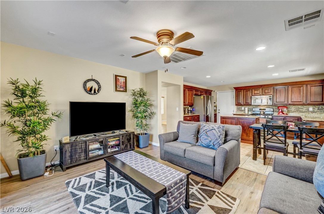 8944 Ryan Creek Avenue Las Vegas NV 89149