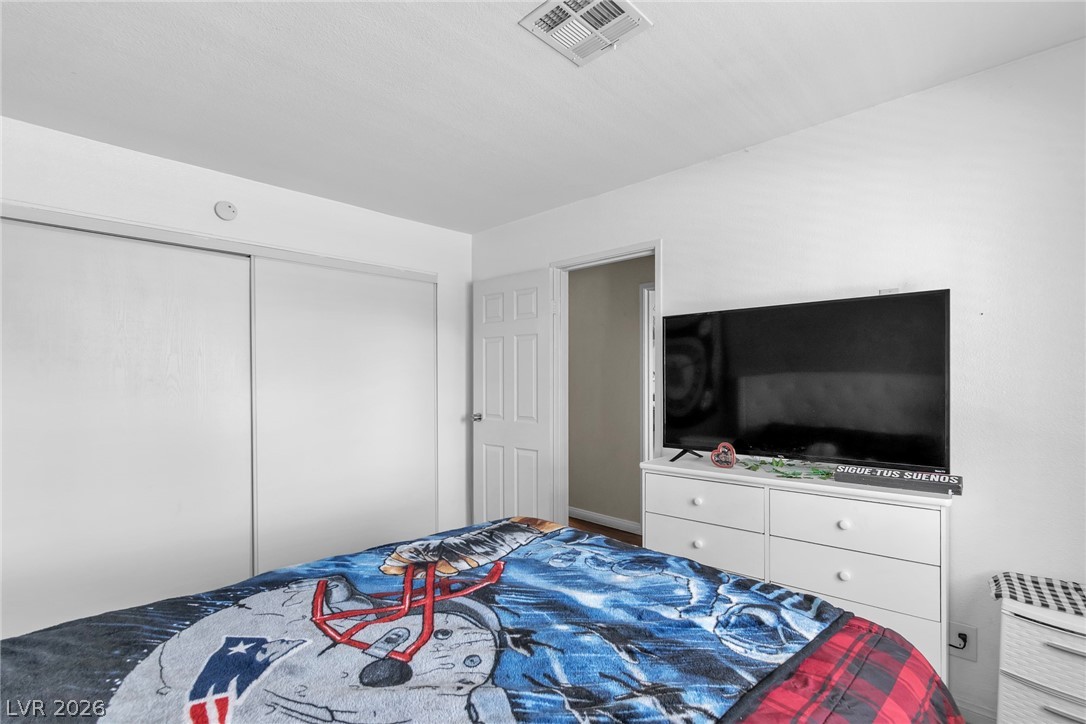 4180 Flamingo Crest Drive 4 Las Vegas NV 89121
