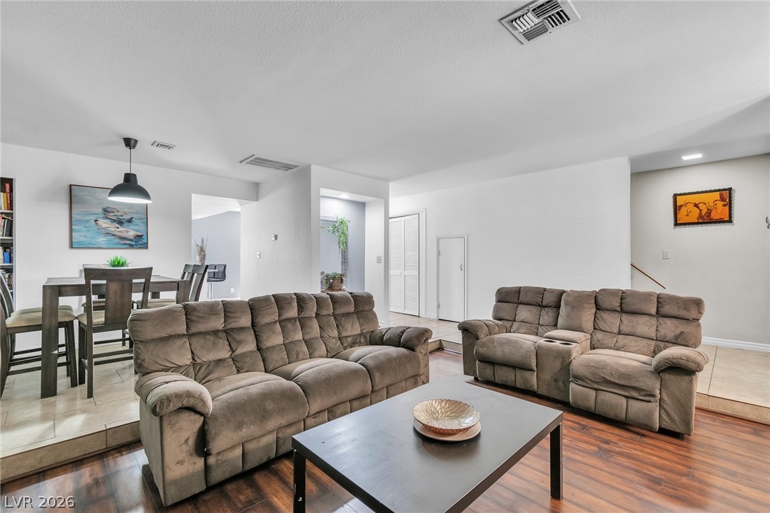 4180 Flamingo Crest Drive 4 Las Vegas NV 89121